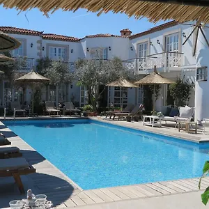Bay C Otel